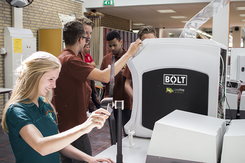 Leapfrog Bolt Pro Education 3D printing
