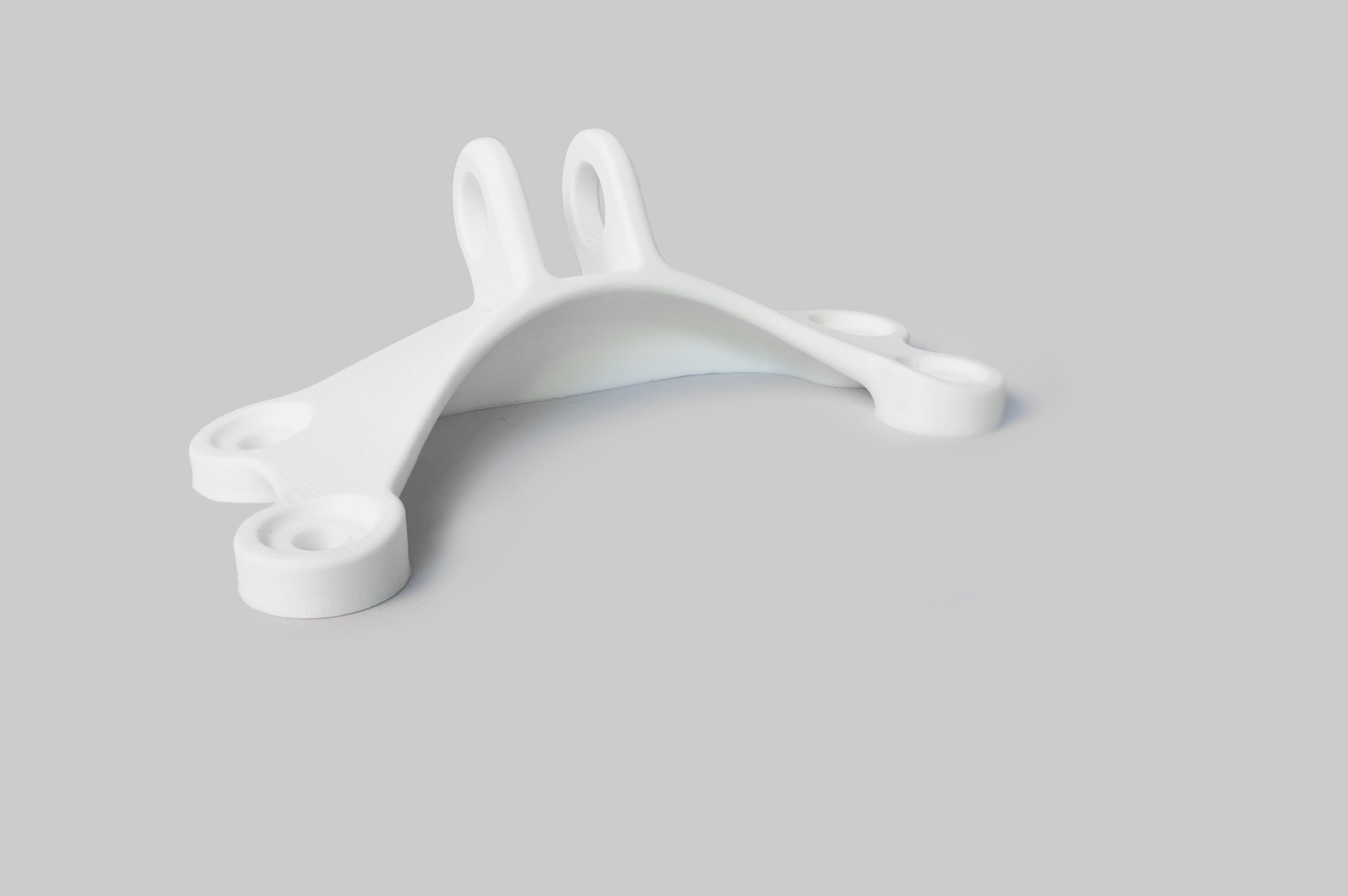 Topology Optimised 3D printed Bracket side